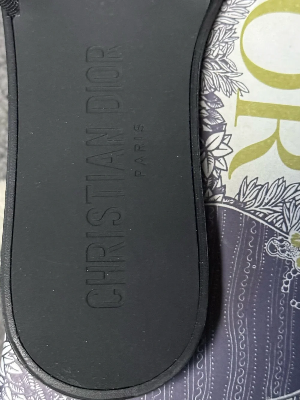 Dior Black Embossed Logo Slide - Picture 4 of 4